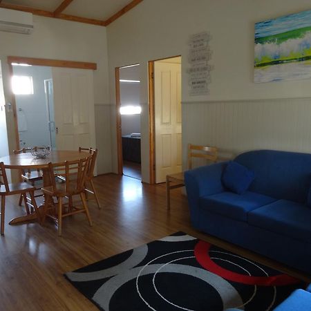Caseys Beach Holiday Park Sunshine Bay Exteriör bild
