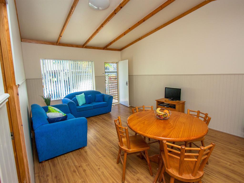 Caseys Beach Holiday Park Sunshine Bay Rum bild