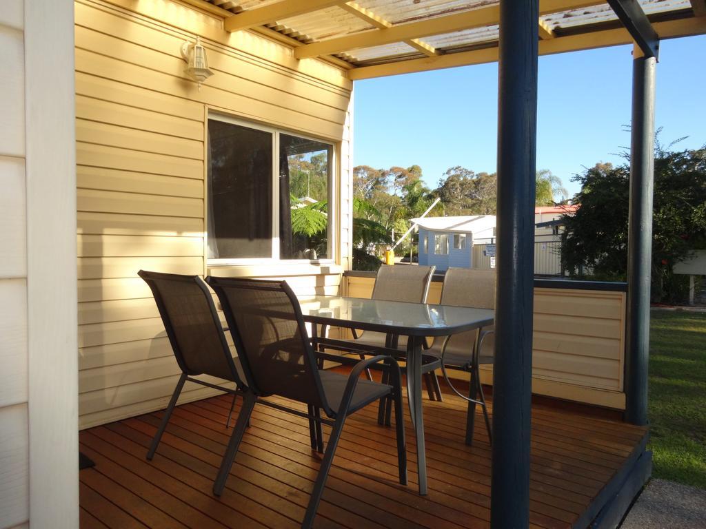 Caseys Beach Holiday Park Sunshine Bay Exteriör bild