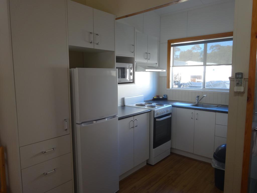 Caseys Beach Holiday Park Sunshine Bay Exteriör bild