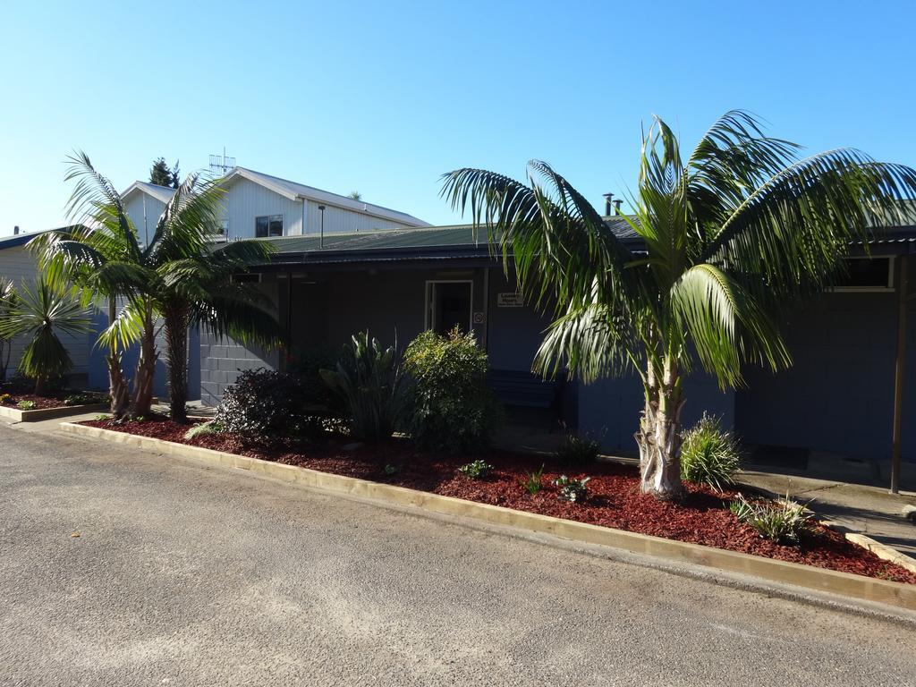 Caseys Beach Holiday Park Sunshine Bay Exteriör bild